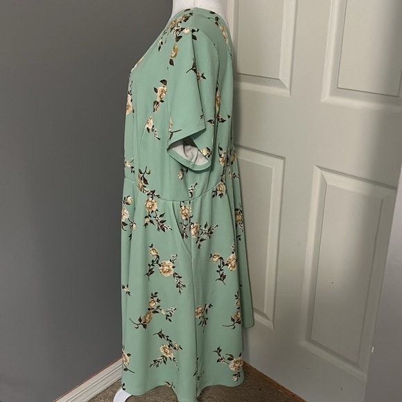 Torrid floral midi dress size 4 - Picture 2 of 3